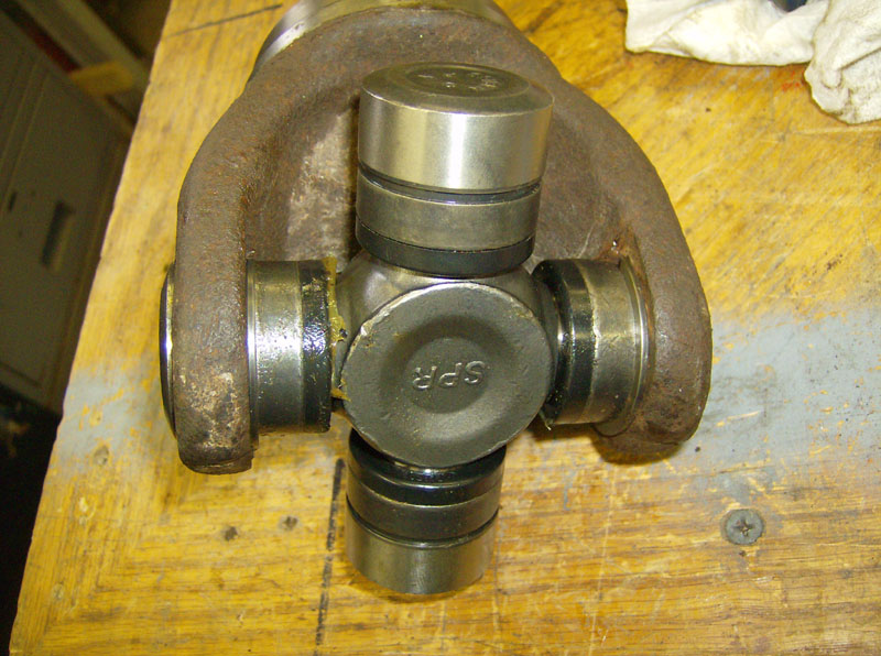 2004 F250 Front Axle UJoint Replacement